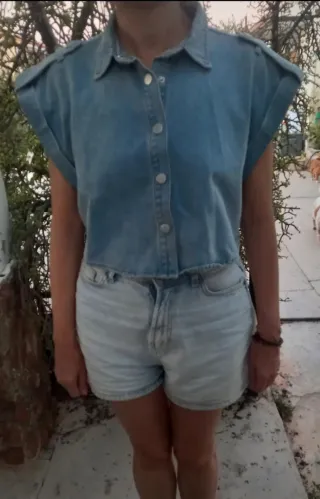 Camisa vaquera corta, nueva, talla S