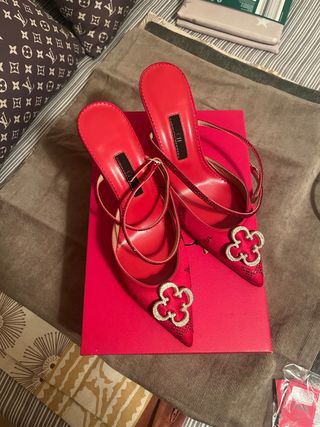 Zapatos CH de fiesta rojos nuevos sin uso