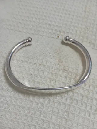 Pulsera de plata abierta
