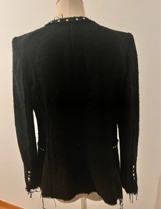 Americana tweed Zara tachuelas