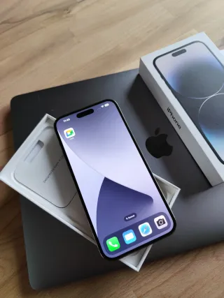 iPhone 14 Pro Max + Accessori