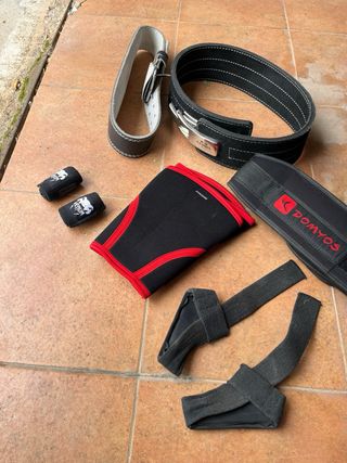 Kit Powerlifting: Cinturón, Rodilleras y Muñequera