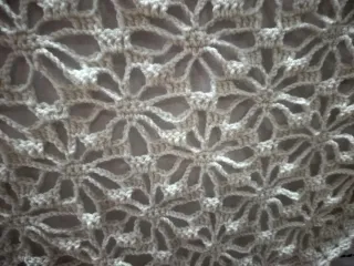 Toquilla tejida a mano color beige