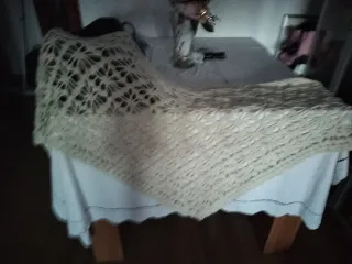 Toquilla tejida a mano color beige