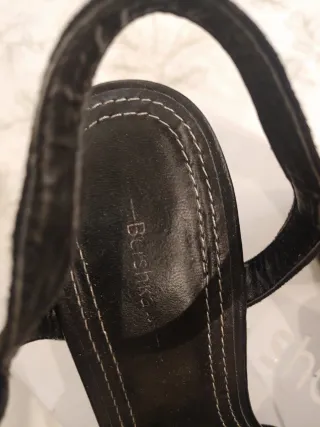 Sandalias de tacón negras