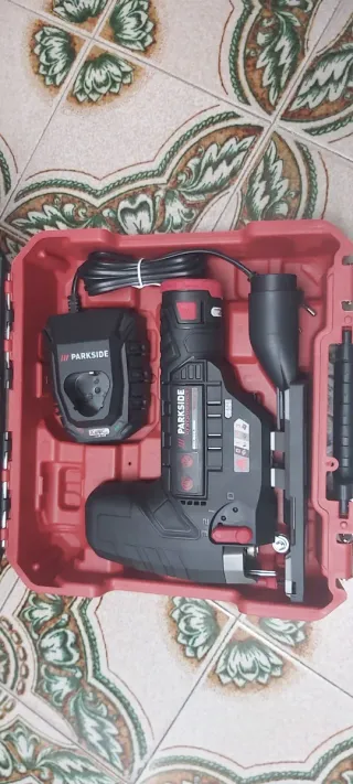 Caladora Parkside 12V Performance Recargable