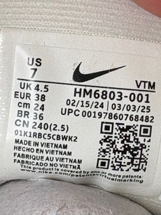 Nike Vomero 18 - Zapatillas Running Blancas Rojas