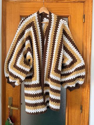 Cárdigan hecho a mano, 3 colores