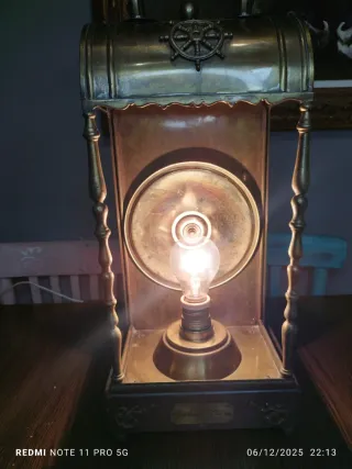 Lámpara antigua diseño marítimo