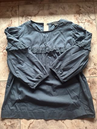 Blusa azul Primark con volantes