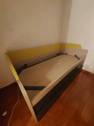 Cama juvenil con cajones y nido