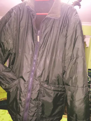 Cazadora impermeable reversible verde