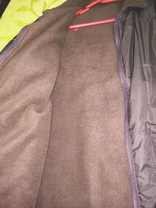 Cazadora impermeable reversible verde