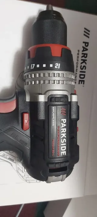 Taladro Percutor Parkside 20V Recargable