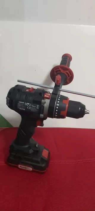 Taladro Percutor Parkside 20V Recargable