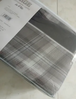 Completo letto in pile plaid grigio