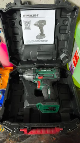 Atornilladora de impacto Parkside