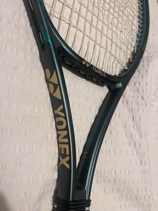 Raqueta Yonex Isometric Vcore Pro 97