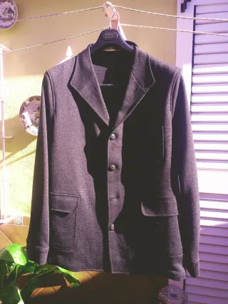 Chaqueta de lana gris para hombre