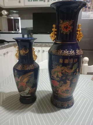 2 Jarrones Chinos Azul Marino y Dorado 8cm de anch