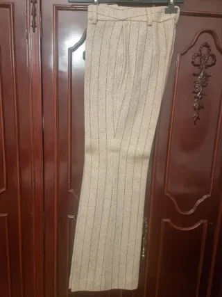 Pantalón lana beige rayas