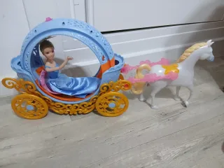 Carroza de Cenicienta con caballo