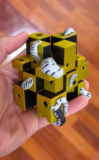 RUBIK MIRROR (con gusanos)