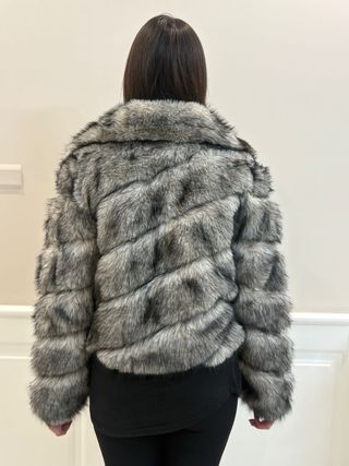 Pelliccia donna grigia zip tg M/L nuova