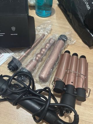 Rizador de pelo multifunción con accesorios