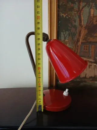 Lampada da tavolo rossa vintage anni 50