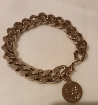 Bracciale catena con ciondolo argentato