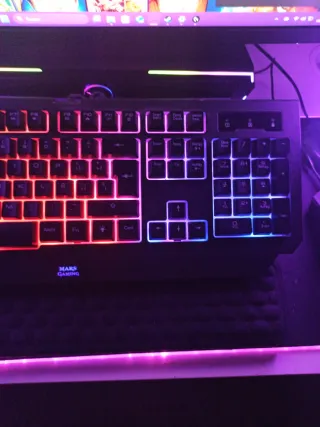 Teclado Mars Gaming RGB membrana