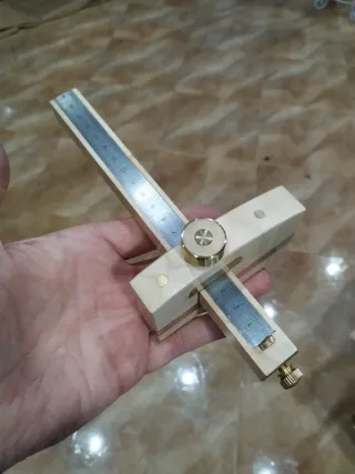 Gramil de carpintería ebanista