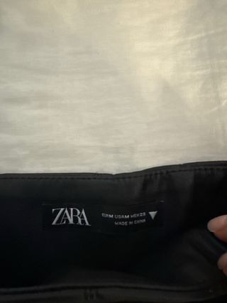 Falda Zara Negra