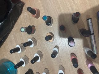 Lote pintauñas y decoraciones de uñas