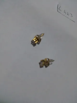 L443 Orecchini punto luce inox oro quadrato 4mm