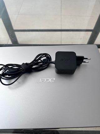 Acer Swift SF114-32 – Ultraportátil, ligero