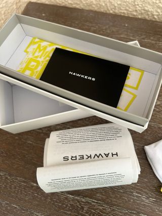 Gafas de sol Hawkers modernas, nuevas