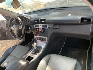 Mercedes-Benz Clase C 2006