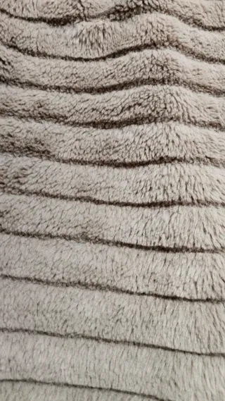 Chaqueta pelo sintético beige