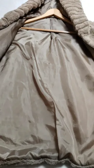 Chaqueta pelo sintético beige