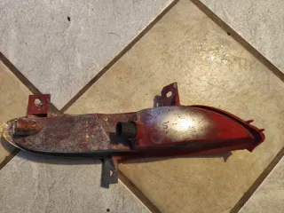 Piloto Defensa Trasero Alfa Romeo GT Rojo