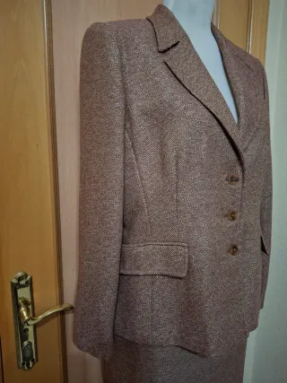 Traje El Corte Inglés Tonos burdeos