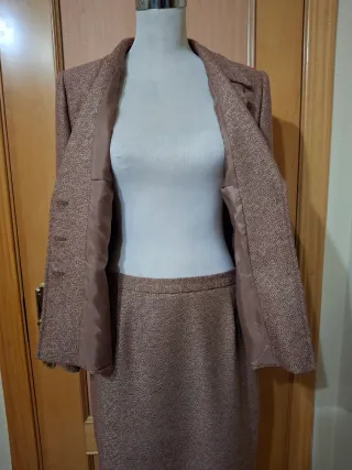 Traje El Corte Inglés Tonos burdeos