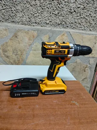 Taladro Atornillador a Batería 21V