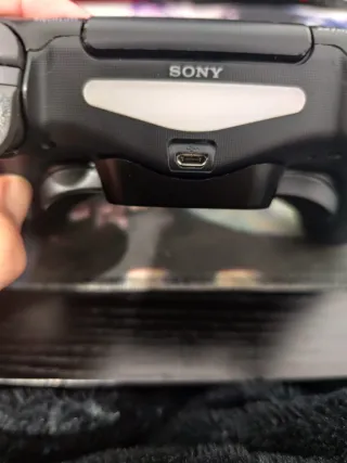 Controller PS4 (PlayStation 4) in buone condizioni