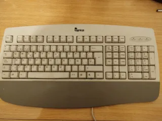 Teclado Genius Gris y Blanco