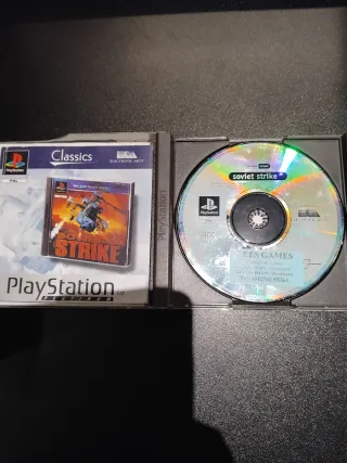 Jogo PlayStation 1 "Soviet Strike" Clássicos