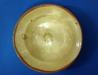 Ceramica popolare catalana del XIX secolo / Piatti di 'TROS'