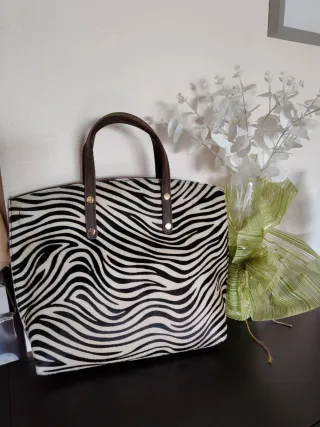 Bolso Piel Potro Grande Cebra Piel potro.